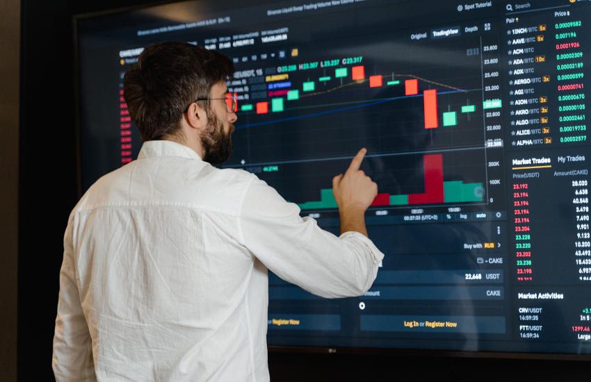 Ensuring All You Need to Know End-to-End in Data Pipelines